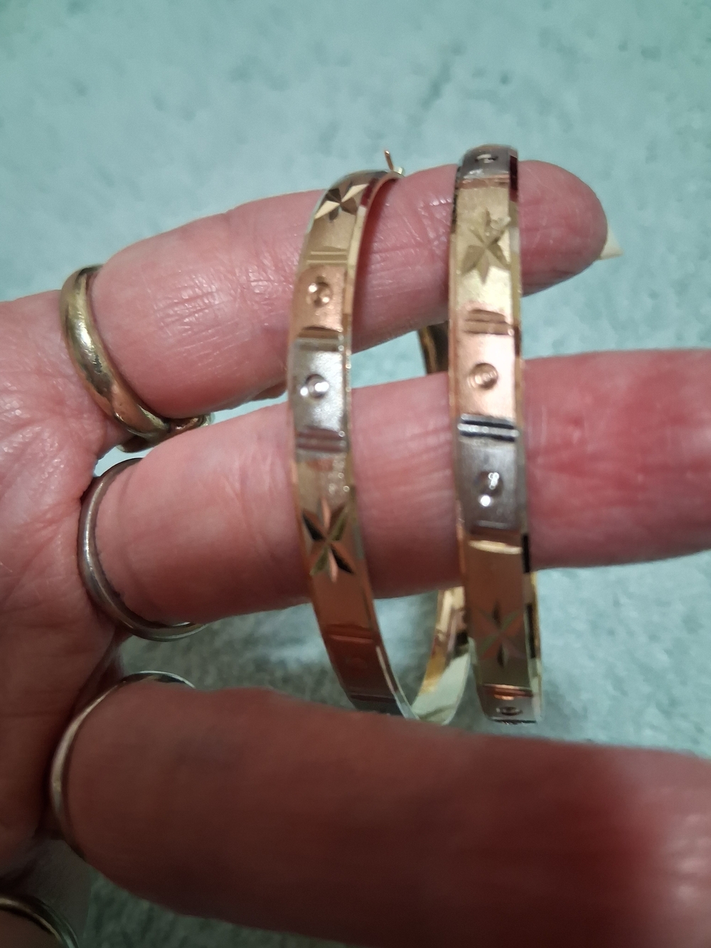 Big Gold-Tone Textured Hoop Earrings - Elegant Star Pattern